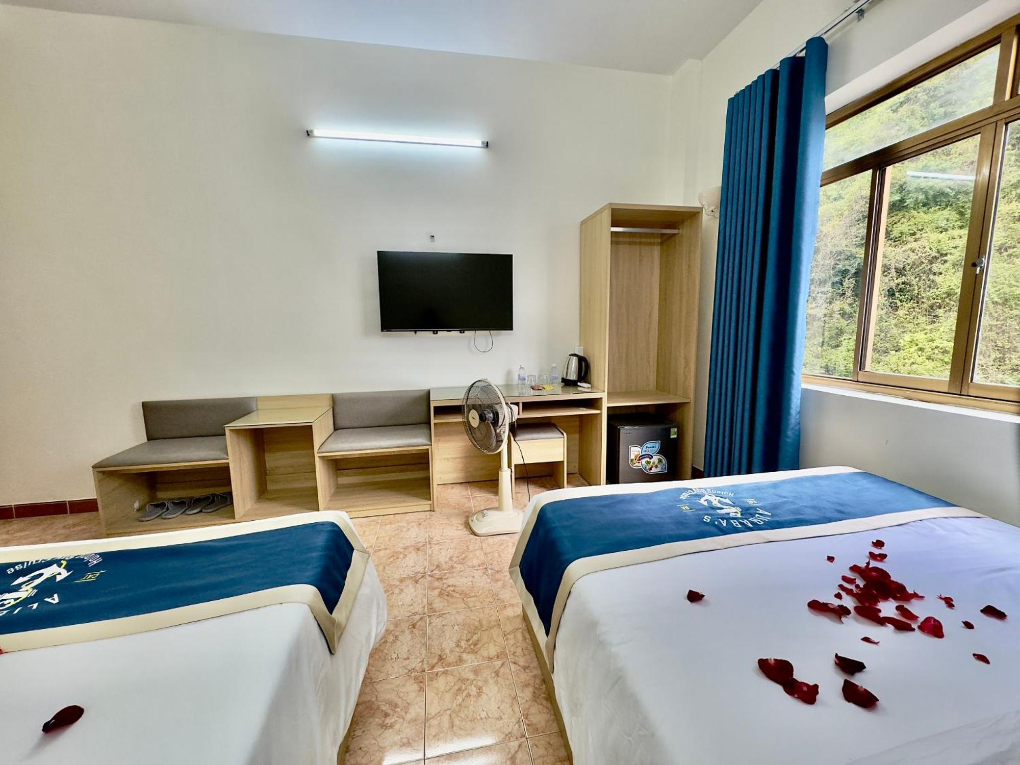 Cat Ba Plaza Hotel Dong Khe Sau Eksteriør billede